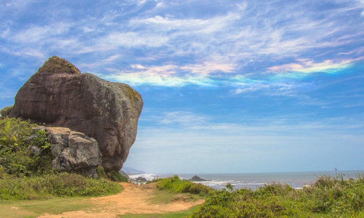 Formação rochosa do Morro do Paranambuco